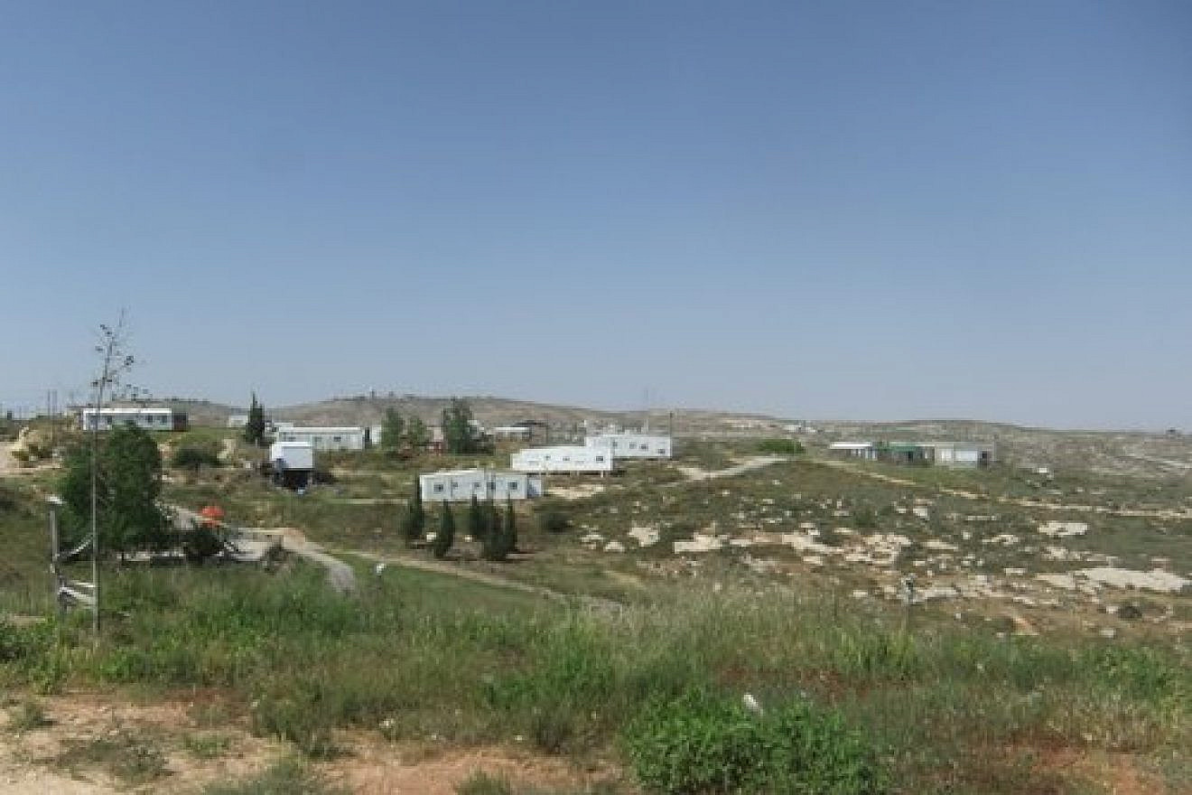 Judea and Samaria’s former Amona community. Credit: Wikimedia Commons.