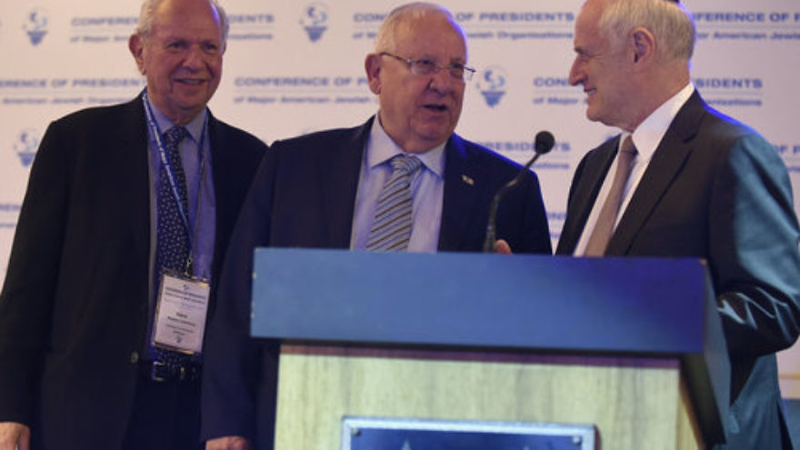 Israeli President Reuven Rivlin (center) with Conference of Presidents of Major American Jewish Organizations Chairman Stephen M. Greenberg (left) and Executive Vice Chairman/CEO Malcolm Hoenlein at the opening of the organization’s 43rd leadership mission to Israel. Credit: Avi Hayun.