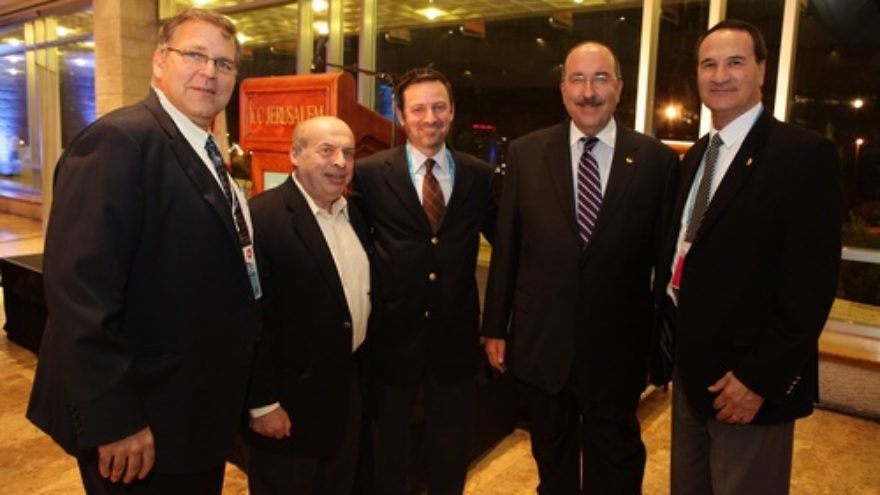 From left to right, at the Ruderman Family Foundation's reception before the Jewish Federations of North America (JFNA) General Assembly: Jerry Silverman, CEO of JFNA; Natan Sharansky, Chairman of the Jewish Agency for Israel; Jay Ruderman, president of the Ruderman Family Foundation; Dr. Dore Gold, former Israeli Ambassador to the UN, and Tal Brody, former Israeli basketball star and current Goodwill Ambassador of Israel. Credit: Yissachar Ruas.