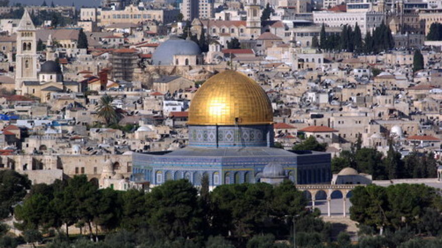 A view of Jerusalem, including the Dome of the Rock on the Temple Mount. Credit: Berthold Werner via Wikimedia Commons.