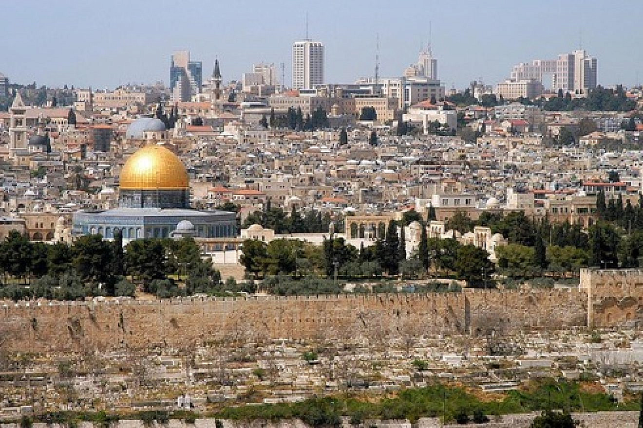 A view of Jerusalem. Credit: Wayne McLean via Wikimedia Commons.