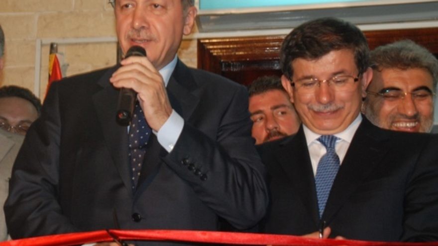 Pictured in front at a ribbon-cutting ceremony are Turkish Presdient Recep Tayyip Erdoğan (left) and Turkish Prime Minister Ahmet Davutoğlu. On May 22, 2017, Davutoğlu will resign from his post. Credit: Kahire Yunus Emre Enstitüsü via Wikimedia Commons.