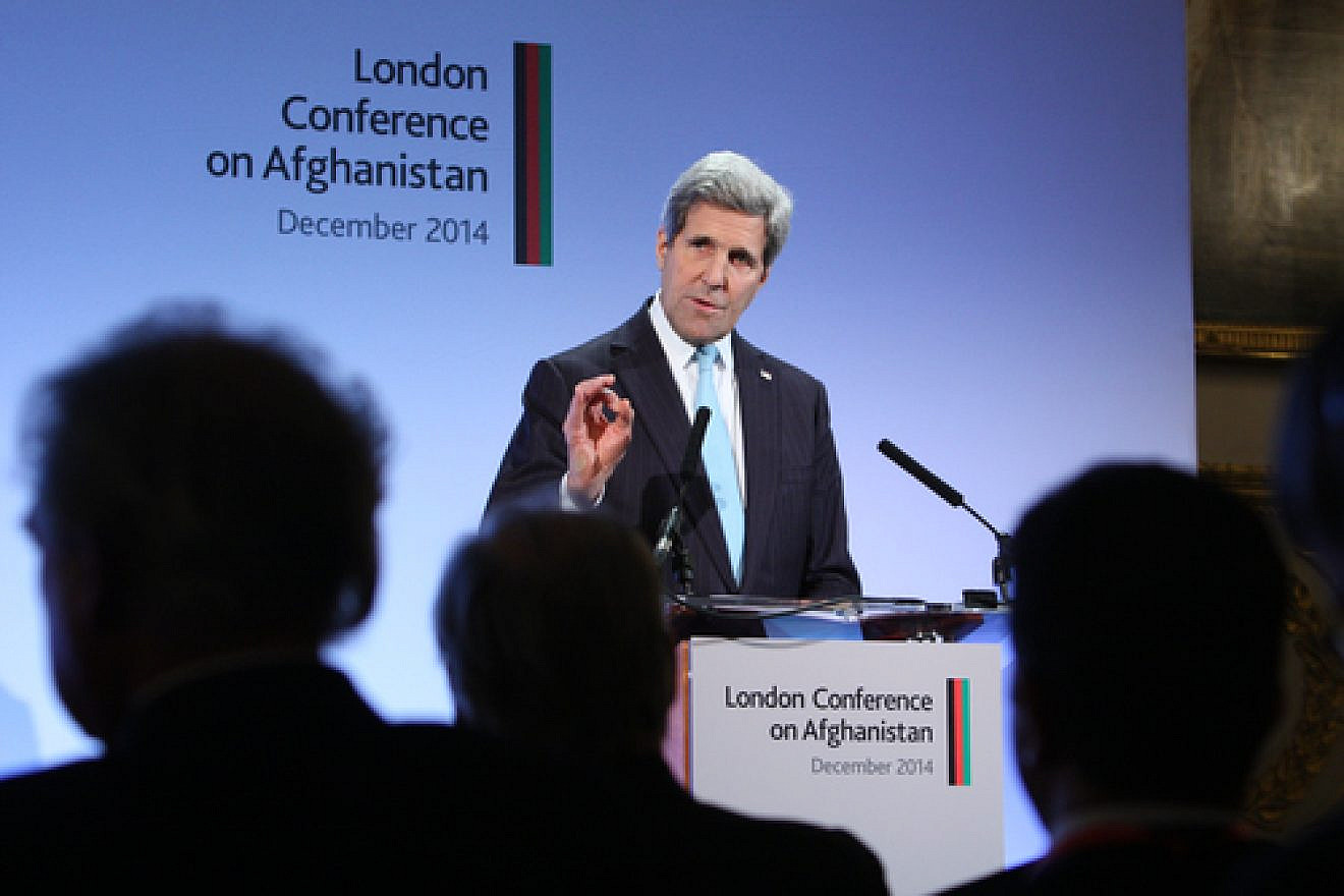 U.S. Secretary of State John Kerry speaks at the London Conference on Afghanistan in December 2014. Credit: DFID-UK Department for International Development via Wikimedia Commons.