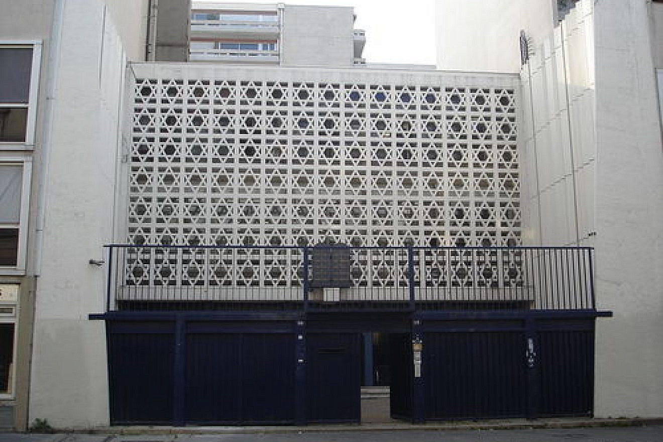 The Don Isaac Abravanel synagogue in central Paris, which was recently attacked by pro-Palestinian demonstrators. Credit: Wikimedia Commons.