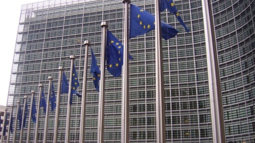 European Union flags in front of the European Commission building in Brussels. Credit: Amio Cajander via Wikimedia Commons.