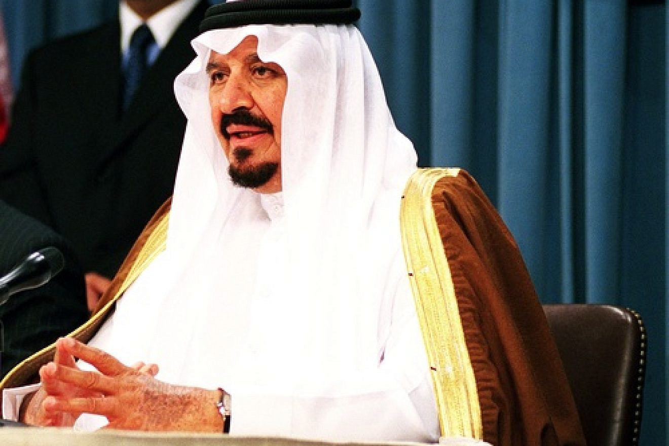 Sultan bin Abdulaziz Al Saud, then the crown prince of Saudi Arabia, in the White House in November 1999. Saudi Arabia has announced a "major shift" away from the United States. Credit: DoD photo by R. D. Ward.