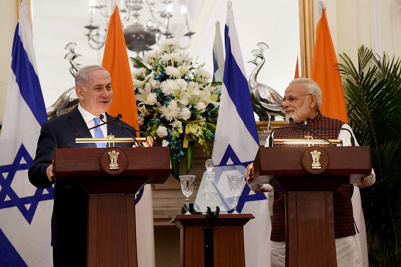 Israeli Prime Minister Benjamin Netanyahu and Indian Prime Minister Narendra Modi make a joint appearance in India. Credit: Avi Ohayon/GPO.