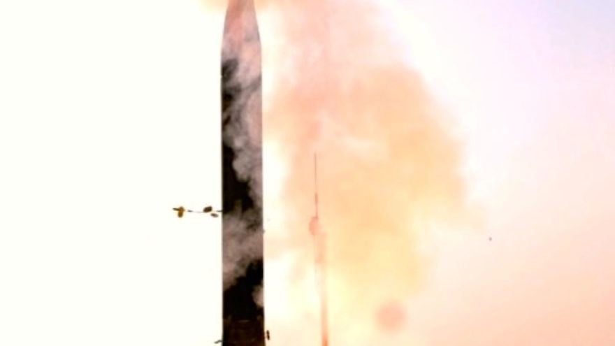 An Arrow 3 system test launch in January 2014. Credit: U.S. Missile Defense Agency.