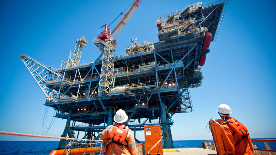 Workers on a natural-gas processing rig in the Tamar field off Israel’s southern coast. Credit: Moshe Shai/Flash90.
