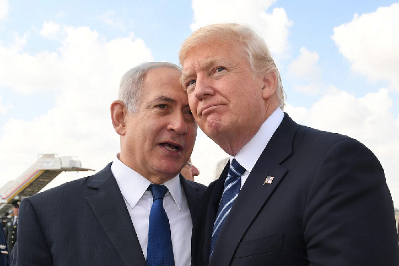 U.S. President Donald Trump with Israeli Prime Minister Benjamin Netanyahu at Ben-Gurion International Airport on May 23, 2017. Credit: Kobi Gideon/GPO.