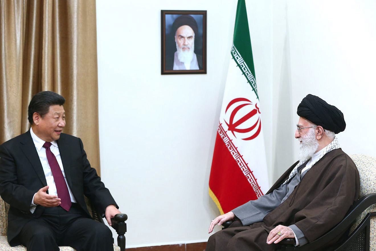 Iranian Supreme Leader Ali Khamenei receives Chinese President Xi Jinping at his home, photo from official website of Ali Khamenei. Credit: Wikimedia Commons.