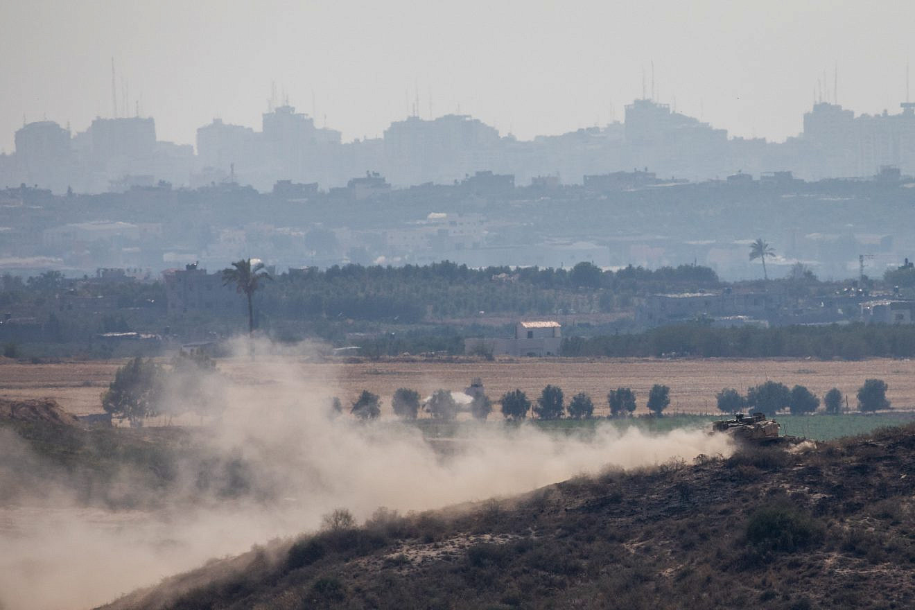 An Israeli tank patrols near the Israeli border with the Gaza Strip on May 29, 2018. Photo by Yonatan Sindel/Flash90.