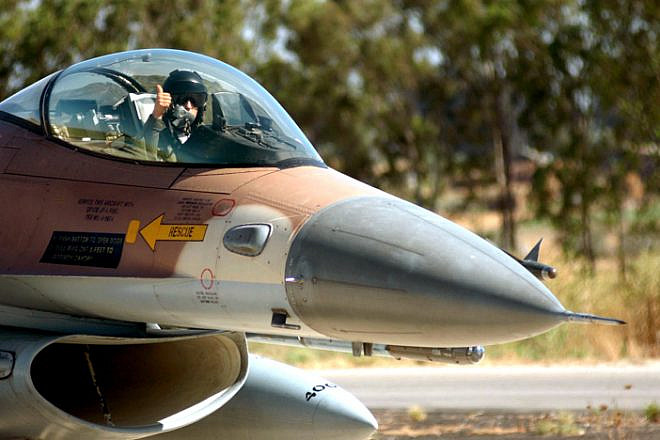 An Israeli army pilot sits in a cockpit of an F-16 aircraft. Photo by Flash90.