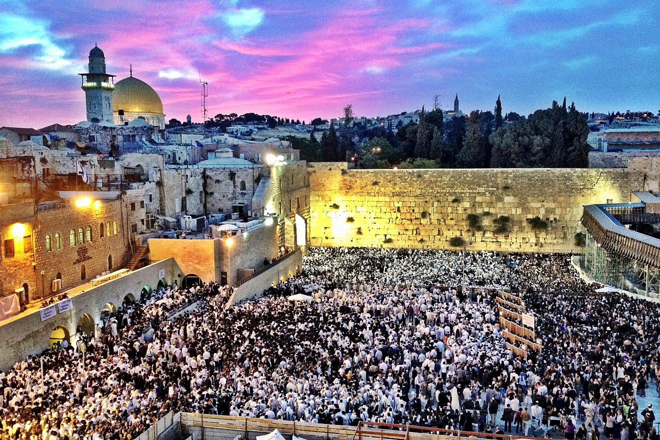 The Western Wall in Jerusalem, Credit: Wikimedia Commons.