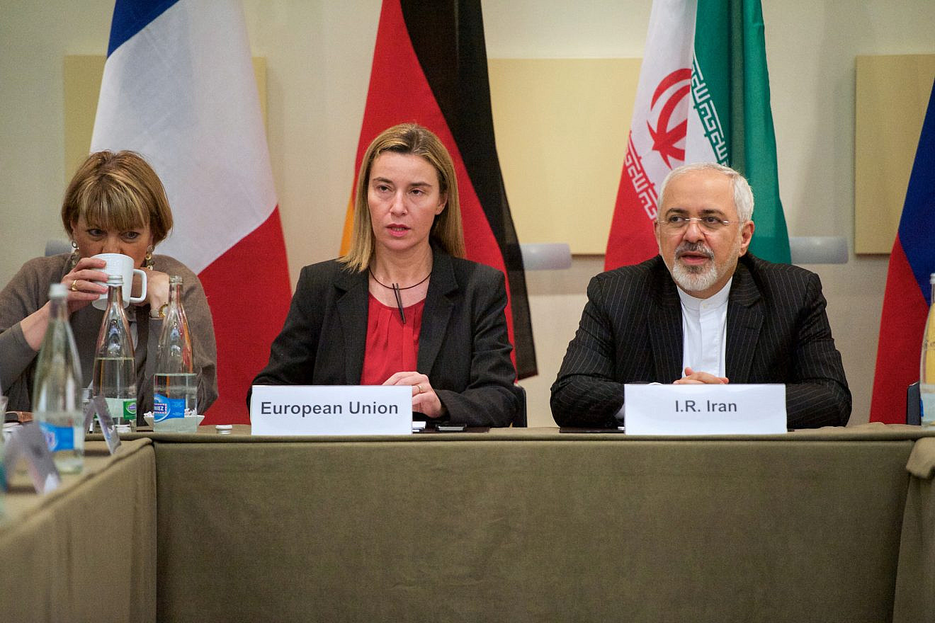 E.U. High Representative Federica Mogherini with Iranian Foreign Minister Zarif before P5+1 nations resume nuclear talks in Switzerland in 2015. Credit: U.S. State Department.