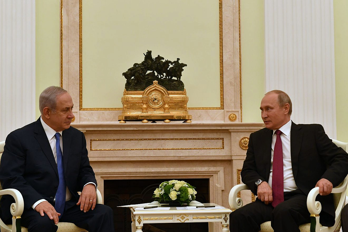 Then-Israeli Prime Minister Benjamin Netanyahu and Russian President Vladimir Putin in Moscow on July 11, 2018. Credit: Kobi Gideon/GPO.