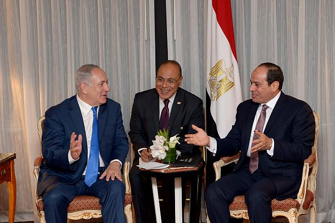Israeli Prime Minister Benjamin Netanyahu with Egyptian President Abdel Fattah El-Sisi in New York on Sept. 18, 2017. Photo by Avi Ohayon/GPO.