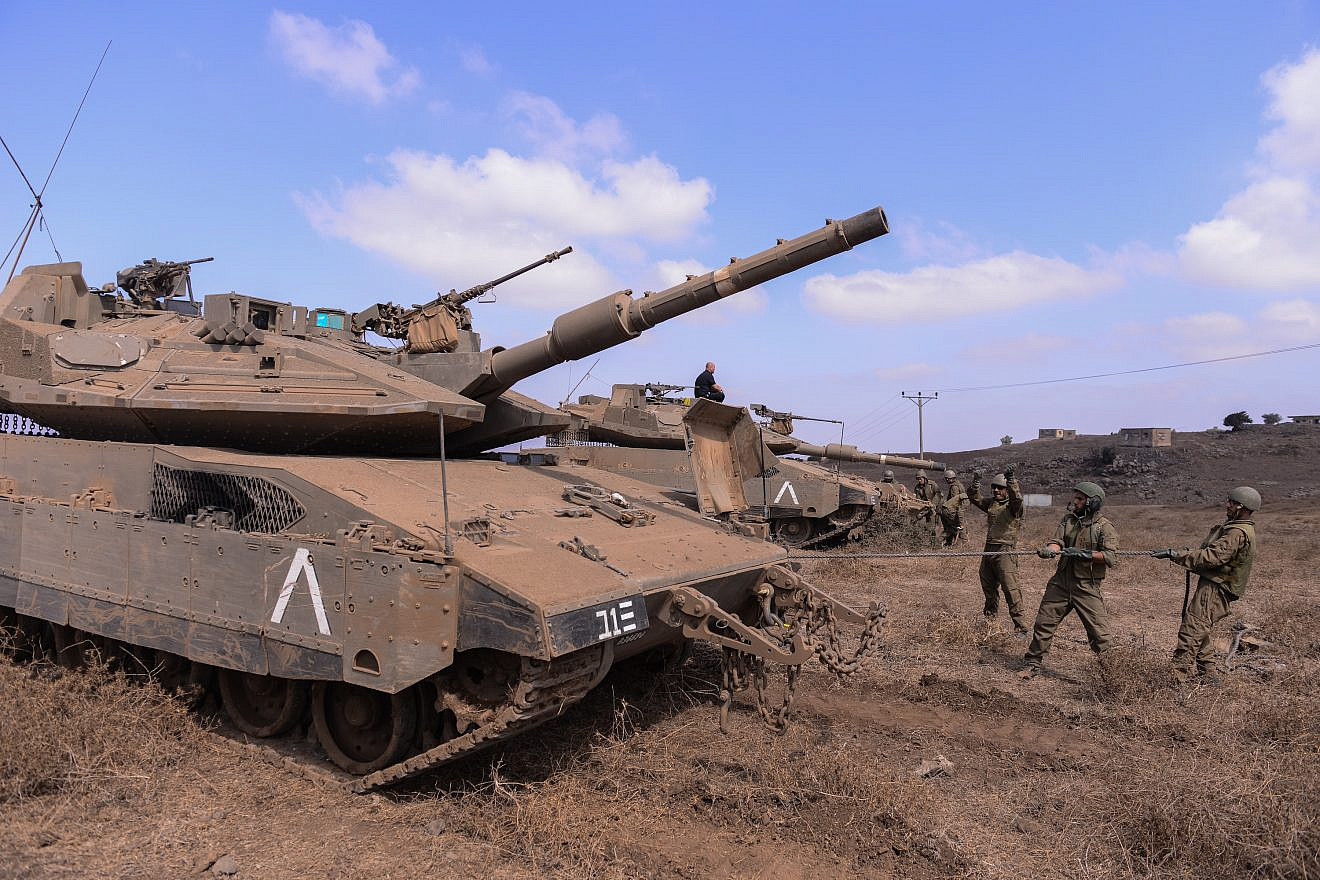 Israel Defense Forces’ soldiers with the Gideon Brigade combat-team training with Merkava 4 tanks. Credit: IDF Spokespersons Unit.