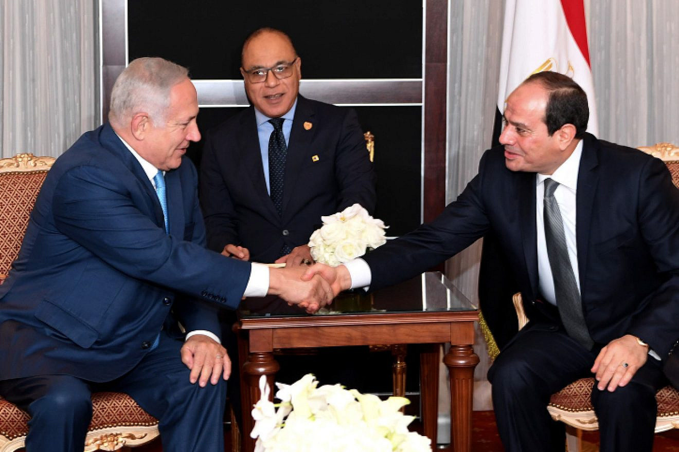 Israeli Prime Minister Benjamin Netanyahu meets with Egyptian President Abdel Fattah el-Sisi in New York, Sept. 26, 2018. Photo by Avi Ohayon/GPO.