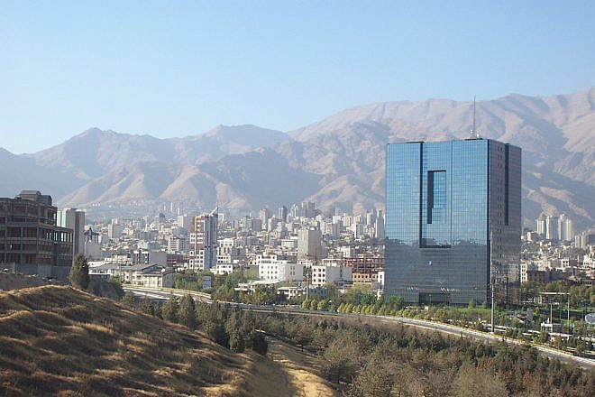 Central Bank of Iran in Tehran. Credit: Ensie & Matthias/Flickr.