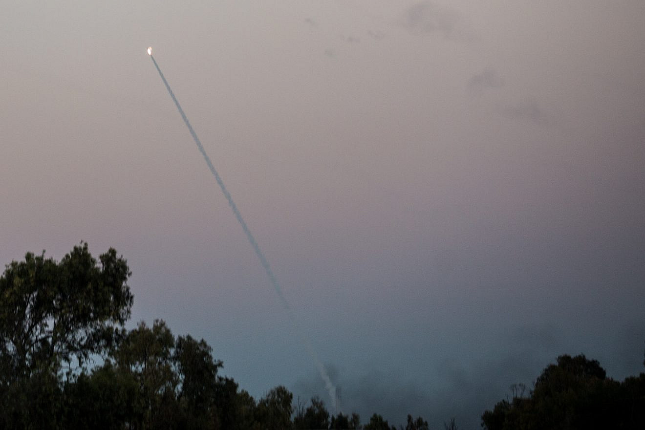 Iron Dome missiles intercept rockets from Gaza, seen in the sky in southern Israel, on Nov. 12, 2018. Credit: Hadas Parush/Flash90.
