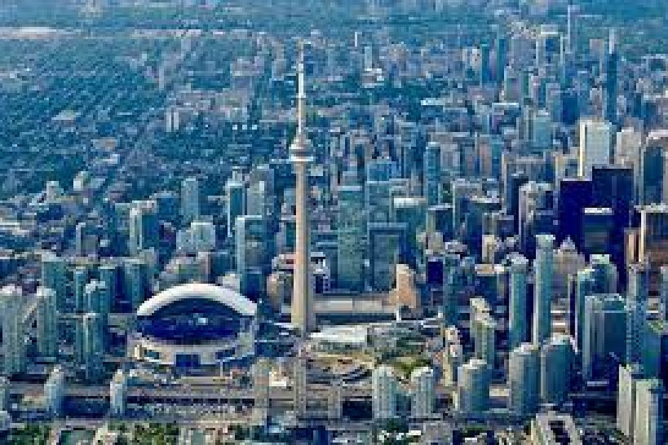 Toronto skyline. Credit: Max Pixel.