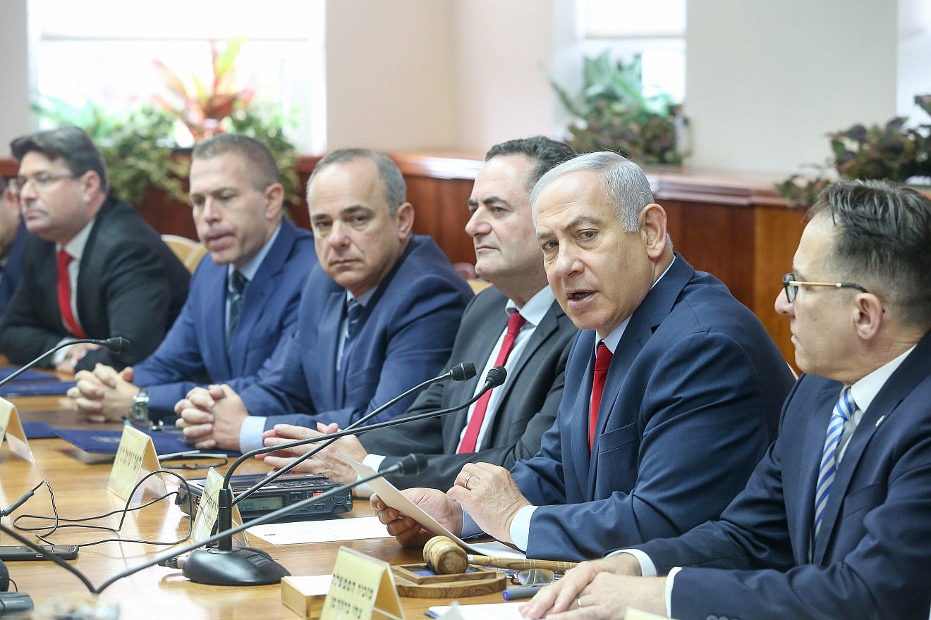 Israeli Prime Minister Benjamin Netanyahu leads the weekly Sunday cabinet meeting in Jerusalem on Dec. 9, 2018. Credit: Marc Israel Sellem/POOL.