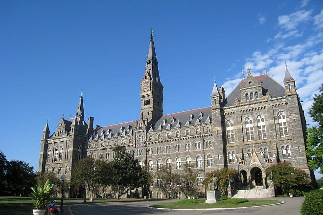 Healy Hall at Georgetown University. Credit: Wikimedia Commons.