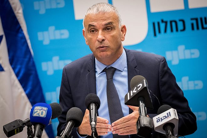 Israeli Finance Minister Moshe Kahlon leads a faction meeting in the Israeli parliament on Dec. 24, 2018. Photo by Yonatan Sindel/Flash90.