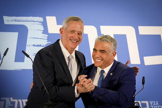 Benny Gantz and Yair Lapid of the Blue and White Party make a joint a statement in Tel Aviv on Feb. 21, 2019. Photo by Noam Revkin Fenton/Flash90.