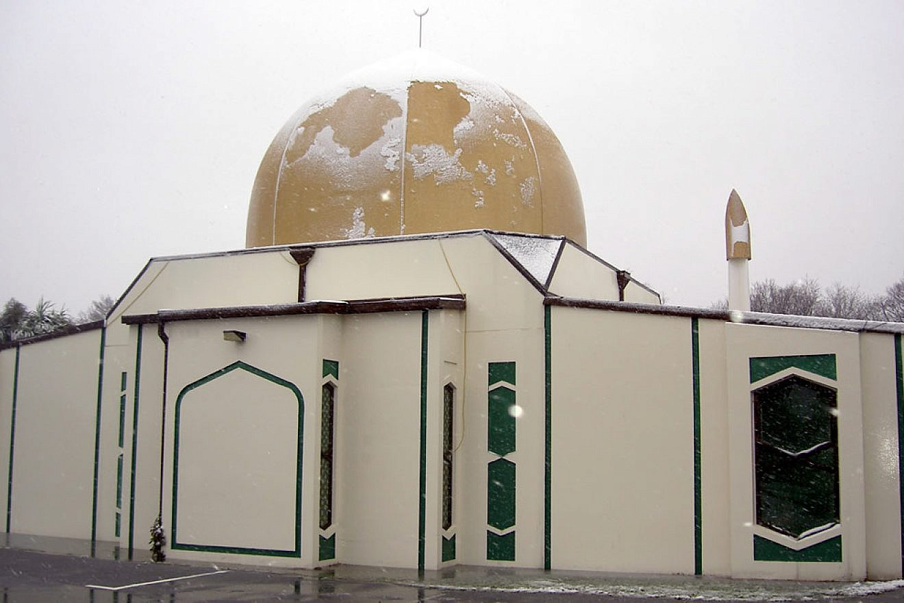 Al Noor Mosque in Christchurch, New Zealand, June 2006. Credit: Wikimedia Commons.