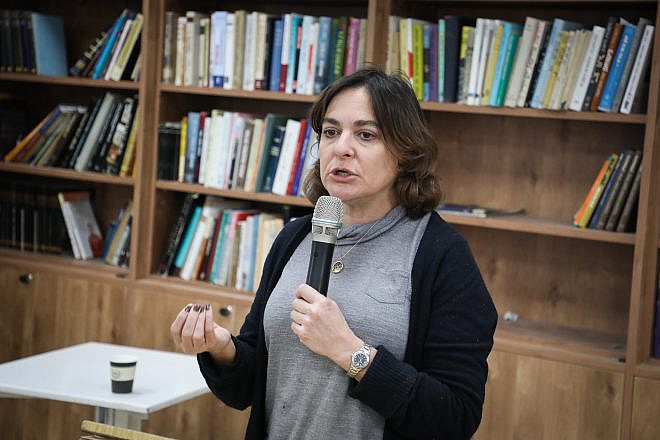 Israeli journalist and New Right Party candidate Caroline Glick speaks at the Oz VeGaon reserve in Gush Etzion on Feb. 8, 2019. Credit: Gershon Elinson/Flash90.