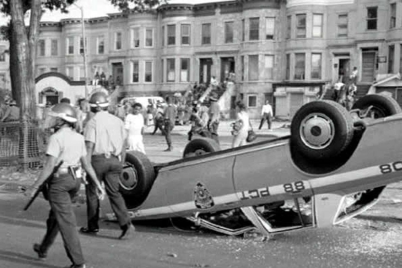 Scene from three days of riots in the Crown Heights neighborhood of Brooklyn, N.Y., from Aug. 19-21, 1991. Credit: americanpolicenews.com.