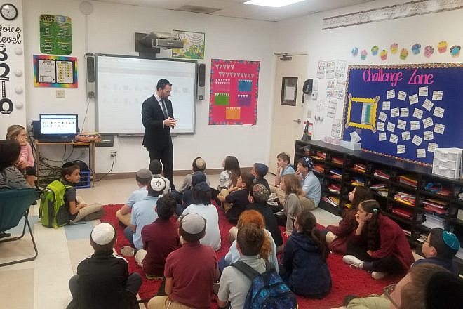 A presentation for San Diego-area Jewish day school students. Credit: Courtesy.