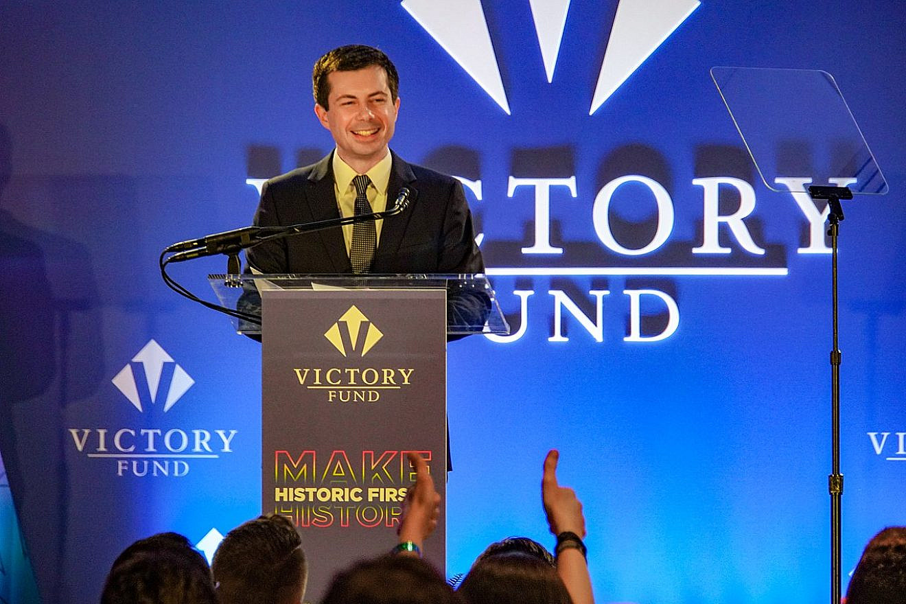 Mayor Pete Buttigieg addresses a Victory Fund National Champagne Brunch, Washington, DC, on April 7, 2019. Photo by Ted Eytan/Wikimedia Commons. Creative Commons License.