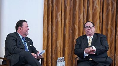 Jeffrey Abrams (left), the Jerusalem Portfolio's (TJP) co-founder and managing director of the RVW Legacy Resource Center, and Stanley Gold, one of the largest and earliest major foreign private investors in Israel, at TJP's launch event on May 29, 2019, in Beverly Hills, Calif. Credit: The Jerusalem Portfolio.