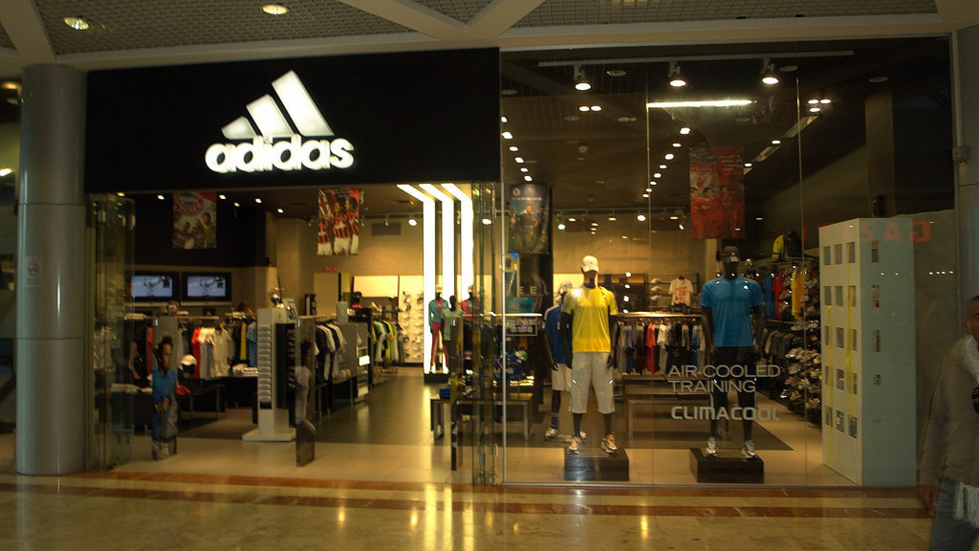 Adidas scouting Israeli startups and technologies