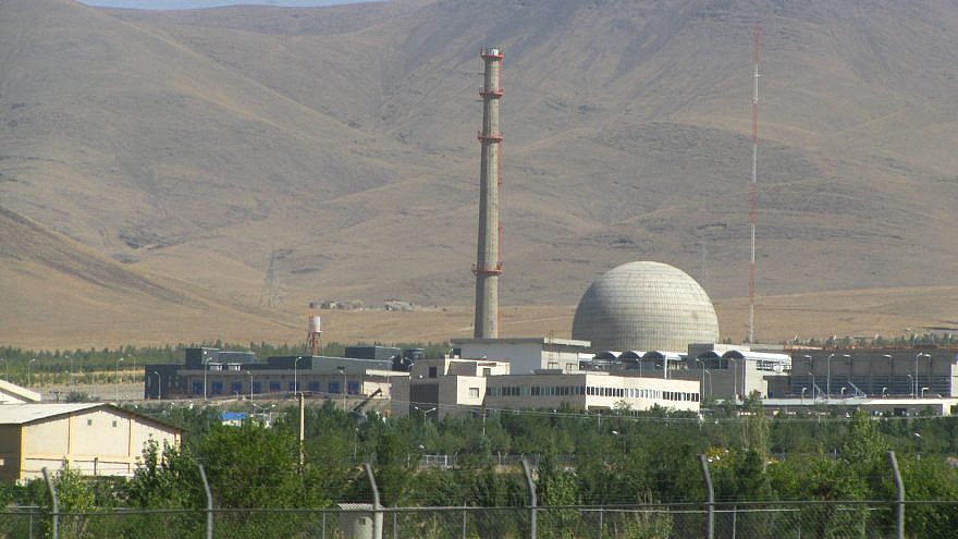 The Arak nuclear plant, an Iranian 40-megawatt (thermal) heavy-water reactor. Credit: Wikimedia Commons.