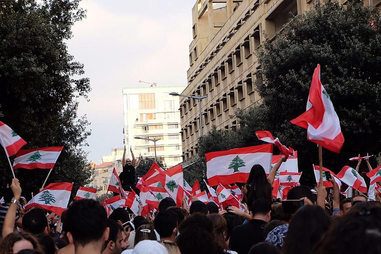 Lebanese protesters in Beirut on Oct. 19, 2019. Credit: Shahen Araboghlian via Wikimedia Commons.