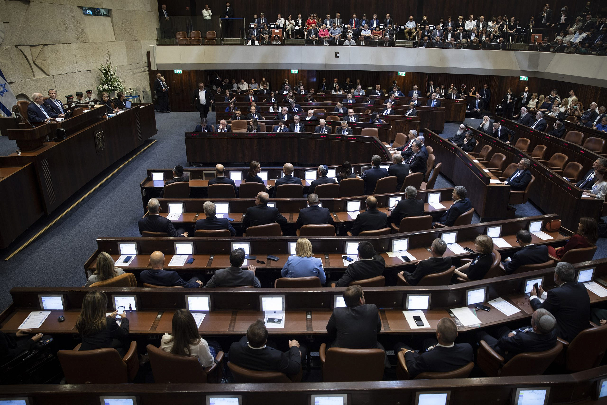 Knesset votes 99-11 against any unilateral recognition of Pal state