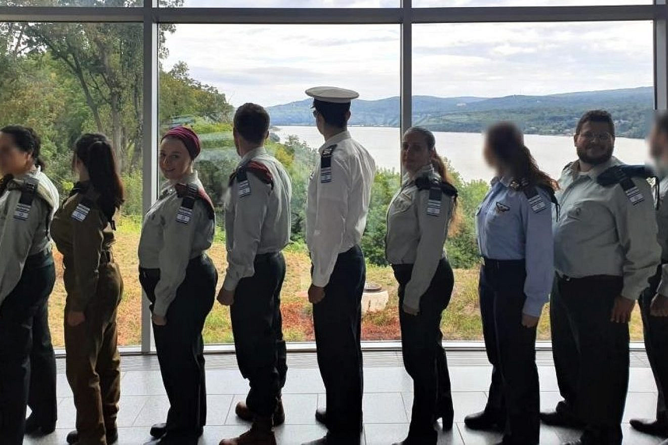 Eight officers from the Israel Defense Forces traveled to the United States to meet with Birthright Israel North American delegates as part of a program called Mifgash (“meeting” in Hebrew). Here, they visited the United States Military Academy at West Point in New York, September 2019. Credit: IDF Spox.