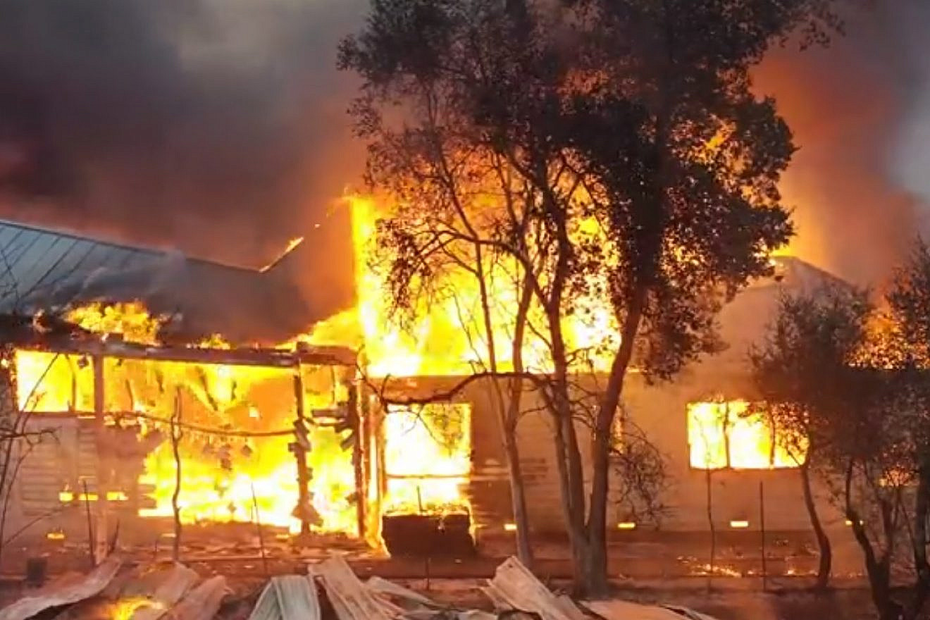 A view of a home burning in the Kincade Fire in Northern California, October 2019. Source: Screenshot.