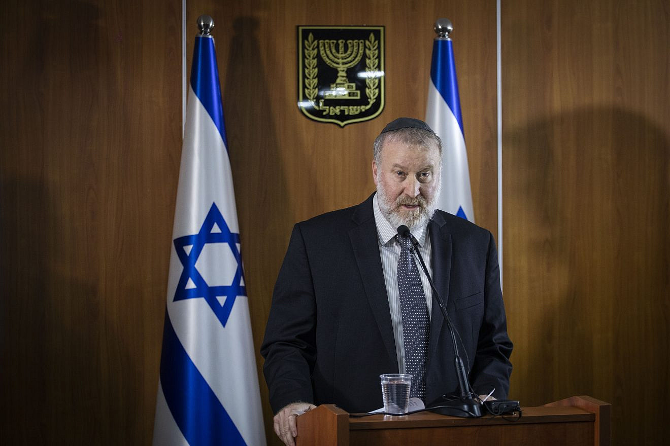 Israeli Attorney General Avichai Mandelblit holds a press conference at the Justice Ministry of Justice in Jerusalem, announcing his decision that Prime Minister Benjamin Netanyahu will stand trial. Nov. 21, 2019. Photo by Hadas Parush/Flash90.