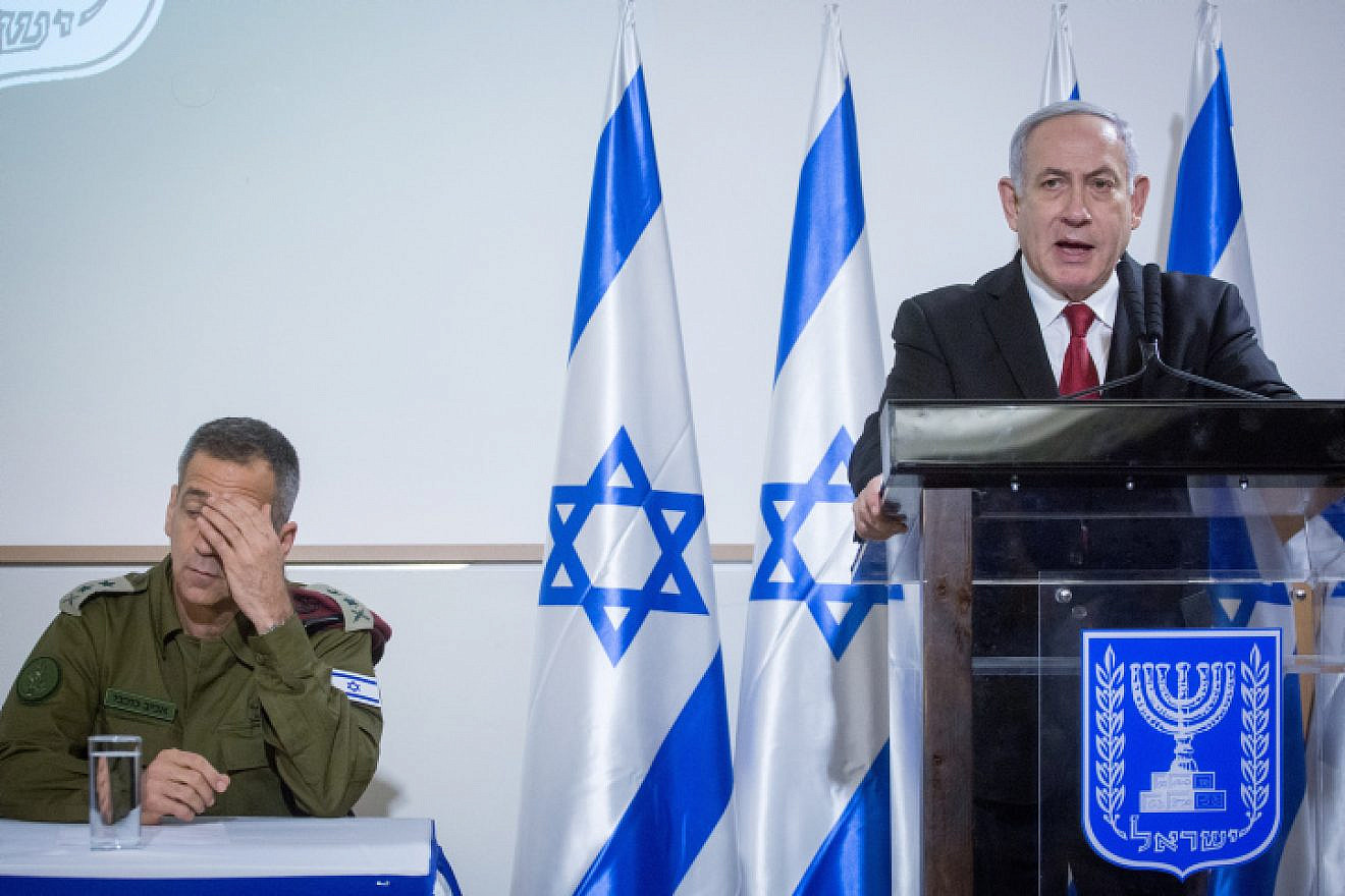 Israeli Prime Minister Benjamin Netanyahu and IDF Chief of Staff Aviv Kochavi at a press conference in Tel Aviv, on Nov. 12, 2019. Photo by Miriam Alster/Flash90.