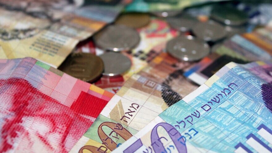 Israeli currency. Credit: Pixabay.