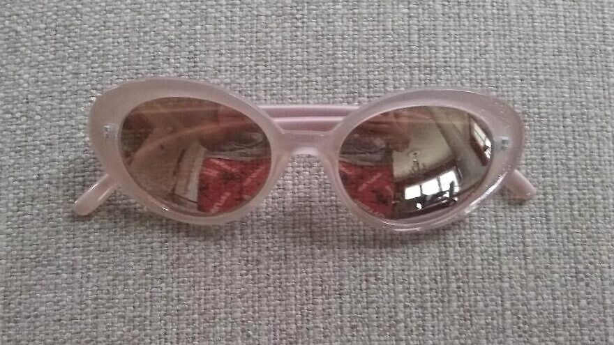 Pink sunglasses. Credit: Avner Beaubien.