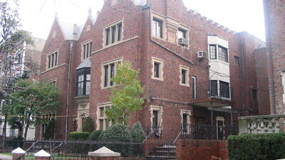 Headquarters of the worldwide Chabad-Lubavitch movement in the Crown Heights neighborhood of Brooklyn, N.Y. Credit: Wikimedia Commons.