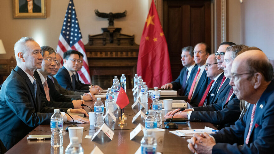 U.S. Trade Representative Ambassador Robert Lighthizer, senior staff and Cabinet members meet with Chinese Vice Premier Liu He and members of his delegation for U.S.-China trade talks at the White House on Jan. 30, 2019. Credit: Official White House Photo by Andrea Hanks.