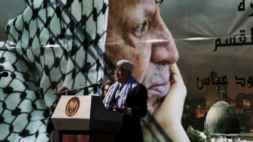 Palestinian Authority leader Mahmoud Abbas addresses a rally in Ramallah commemorating the fifth anniversary of late Palestinian leader Yasser Arafat's death, Nov. 11, 2009. Photo by Issam Rimawi/Flash90.
