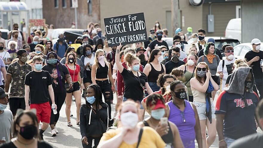 Hordes of people protest against police violence one day after the death of George Floyd, a 46-year-old African-American, while in police custody in Minneapolis, May 26, 2020, Credit: Fibonacci Blue via Wikimedia Commons.